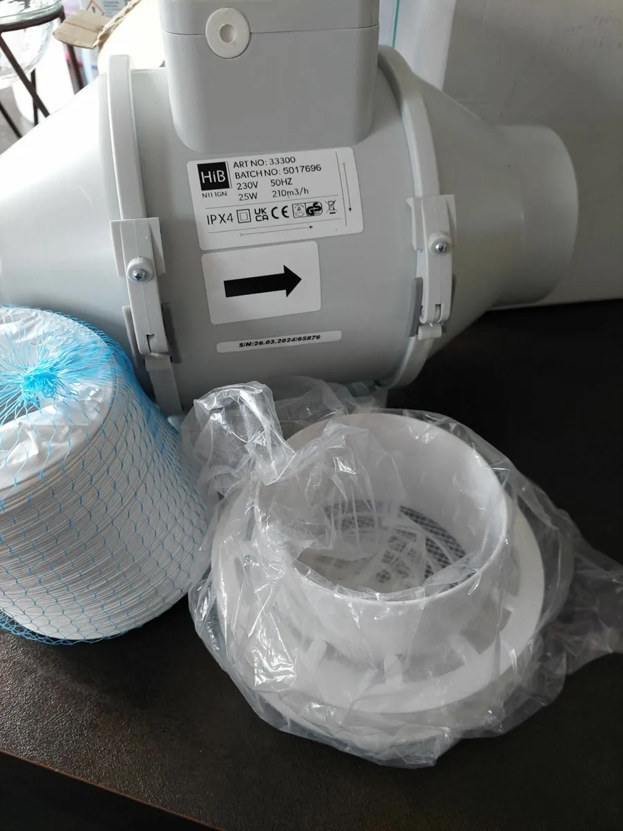 Bathroom extraction fan - Image 4
