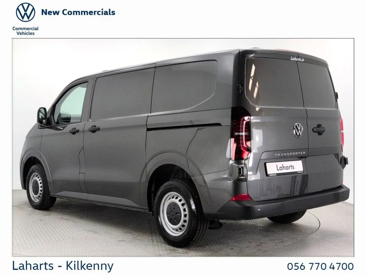 Volkswagen Transporter 28 VAN SWB Trendline 110HP - Image 4