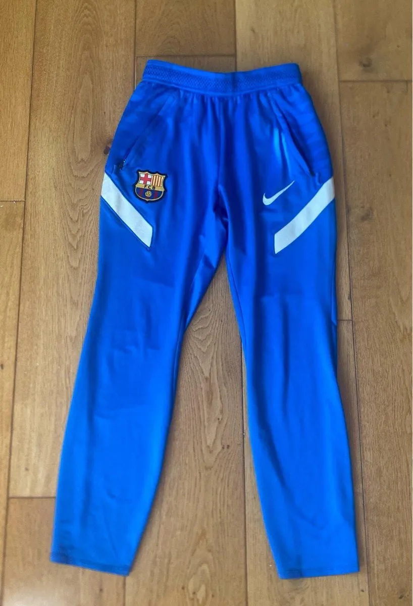 Boys Nike Clothing Bundle - Image 2