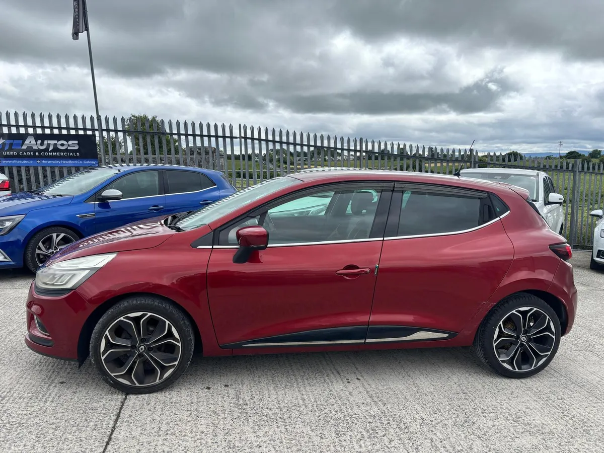 Renault Clio TCE Automatic 2017 - Image 2