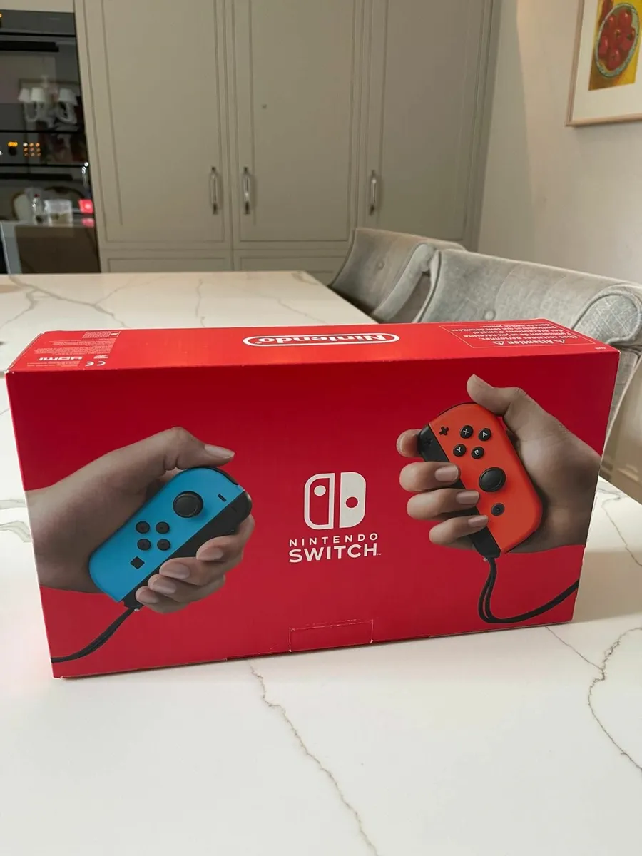 Nintendo SWITCH - Pristine Condition - Image 4