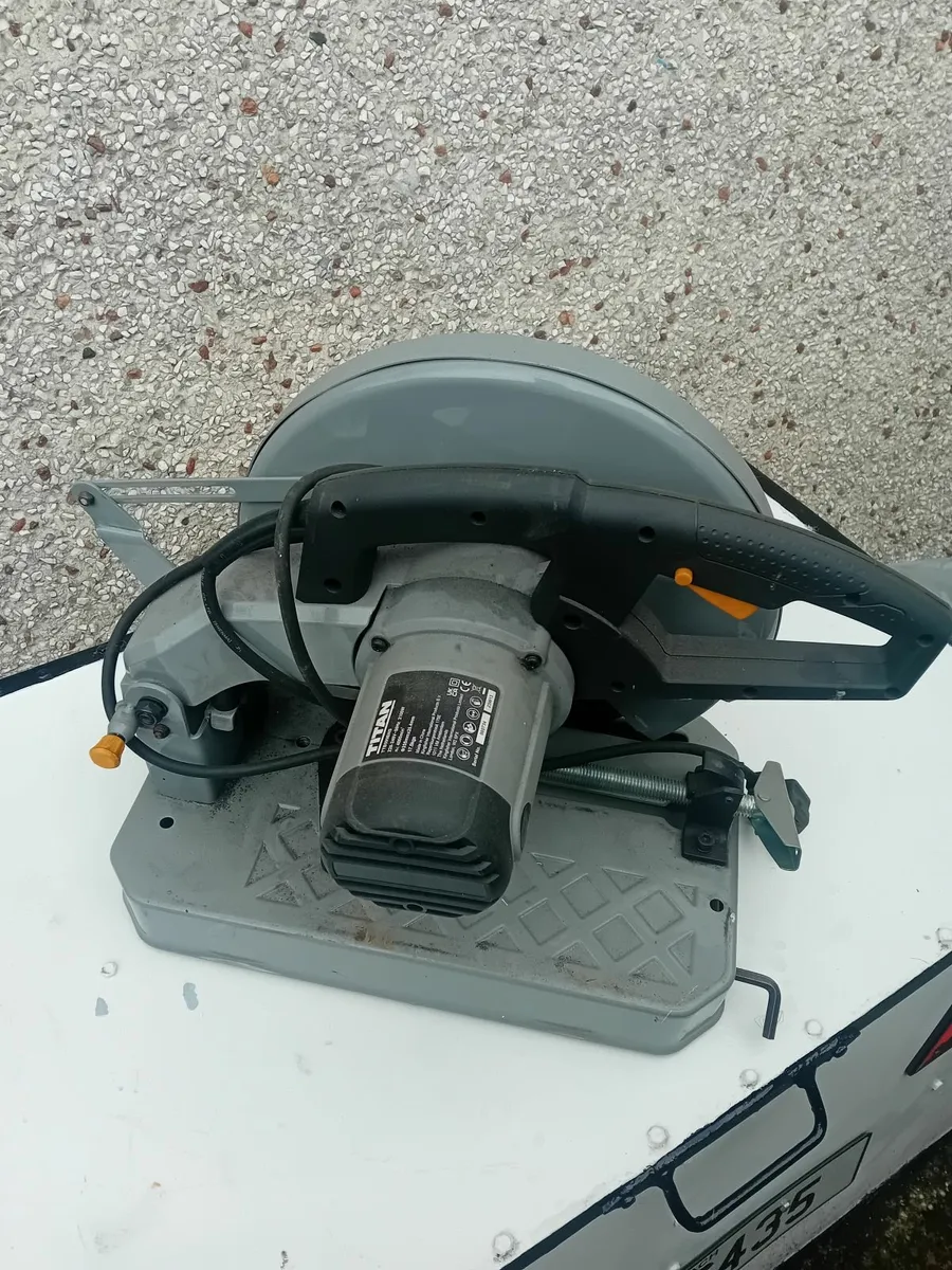 Titan mitre steel saw wheelbarrow - Image 1