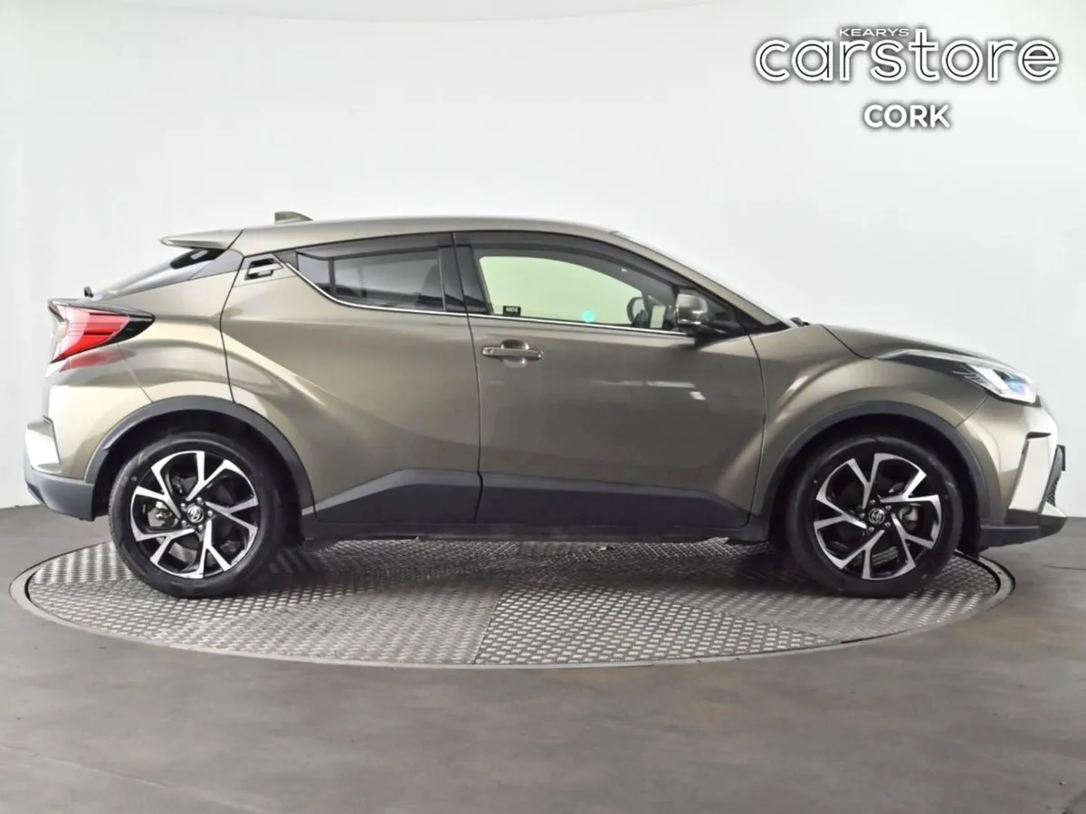 Toyota C-HR 1.8 Hybrid Auto - Image 3