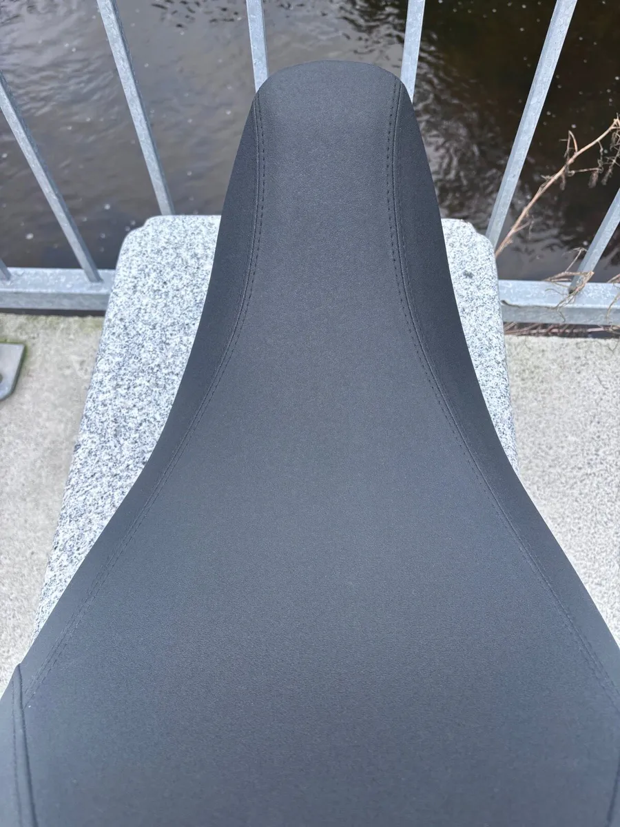 Lower seat for Suzuki vstrom 800DE - Image 2