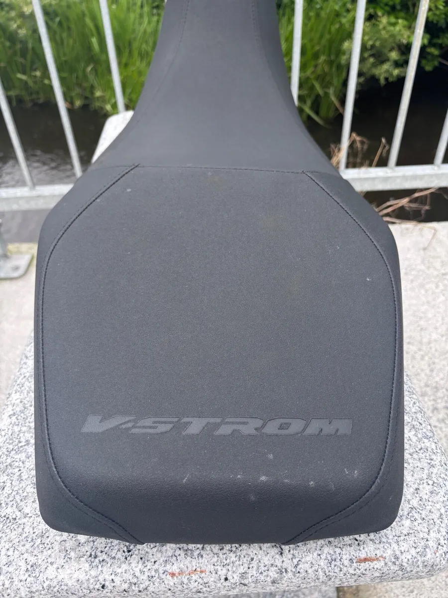 Lower seat for Suzuki vstrom 800DE - Image 3