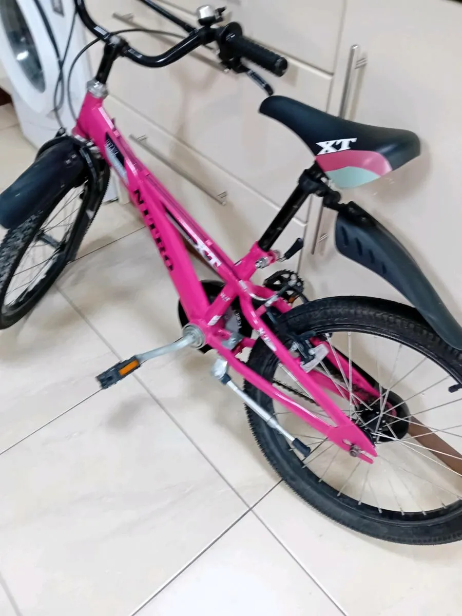 GIRLS BIKE 20 INCH WHEELS - Image 1