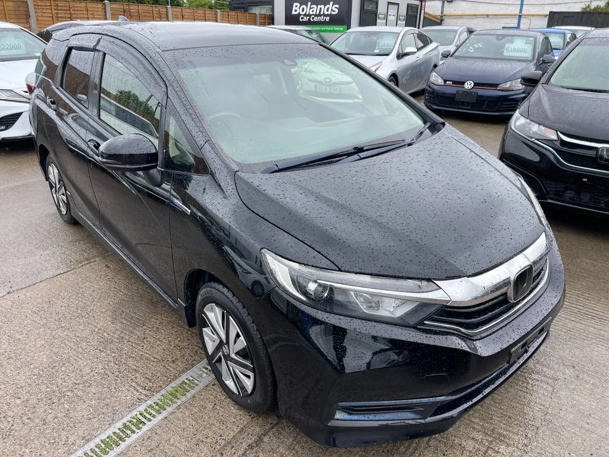 201 Honda Shuttle Hybrid 1.5 Automatic 5dr Model - Image 2