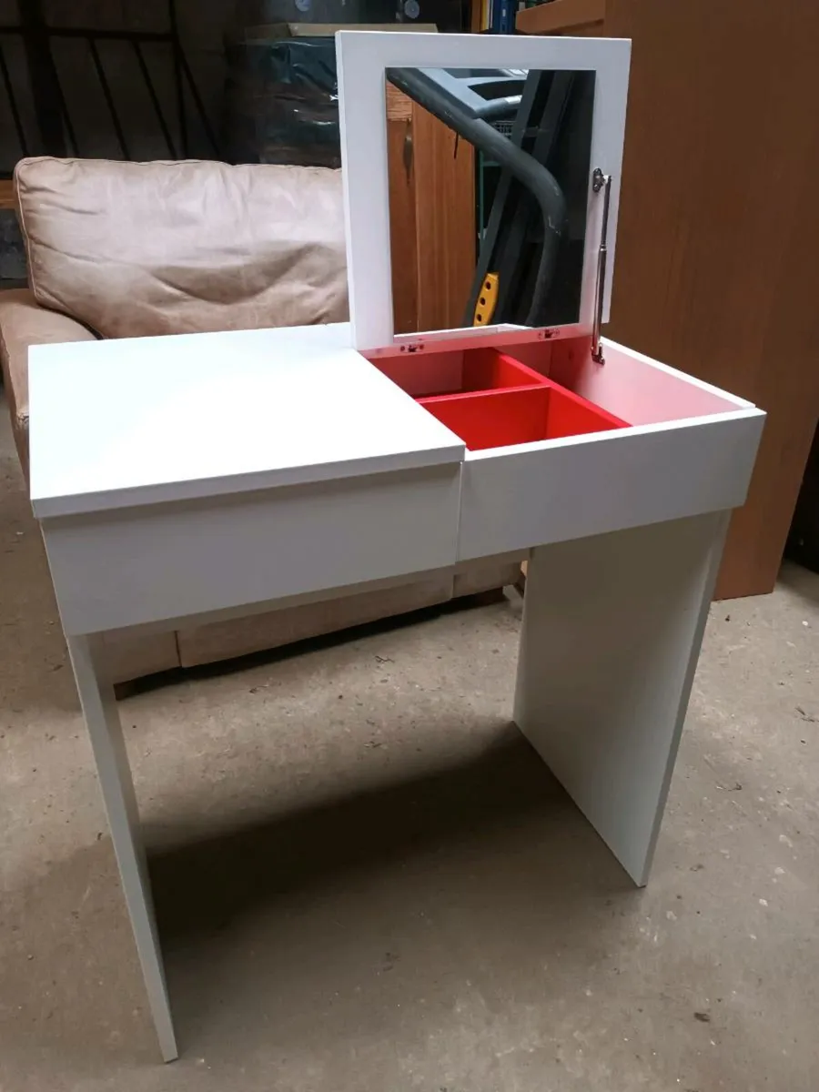 Dressing Table - Image 1