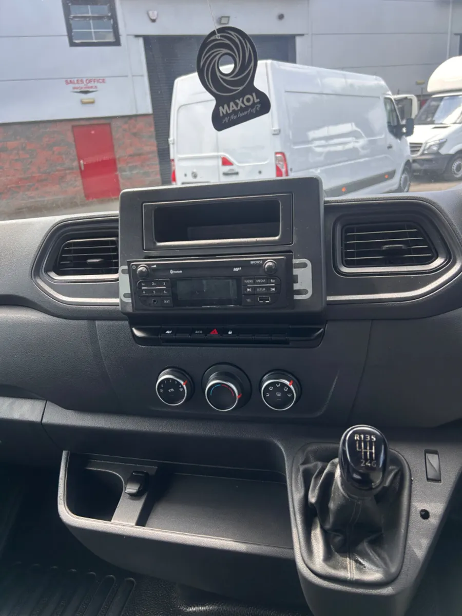 Renault Master 2020 - Image 4