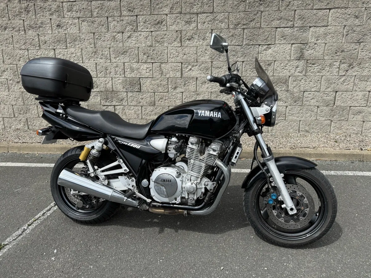 2001 Yamaha XJR 1300 - Image 1