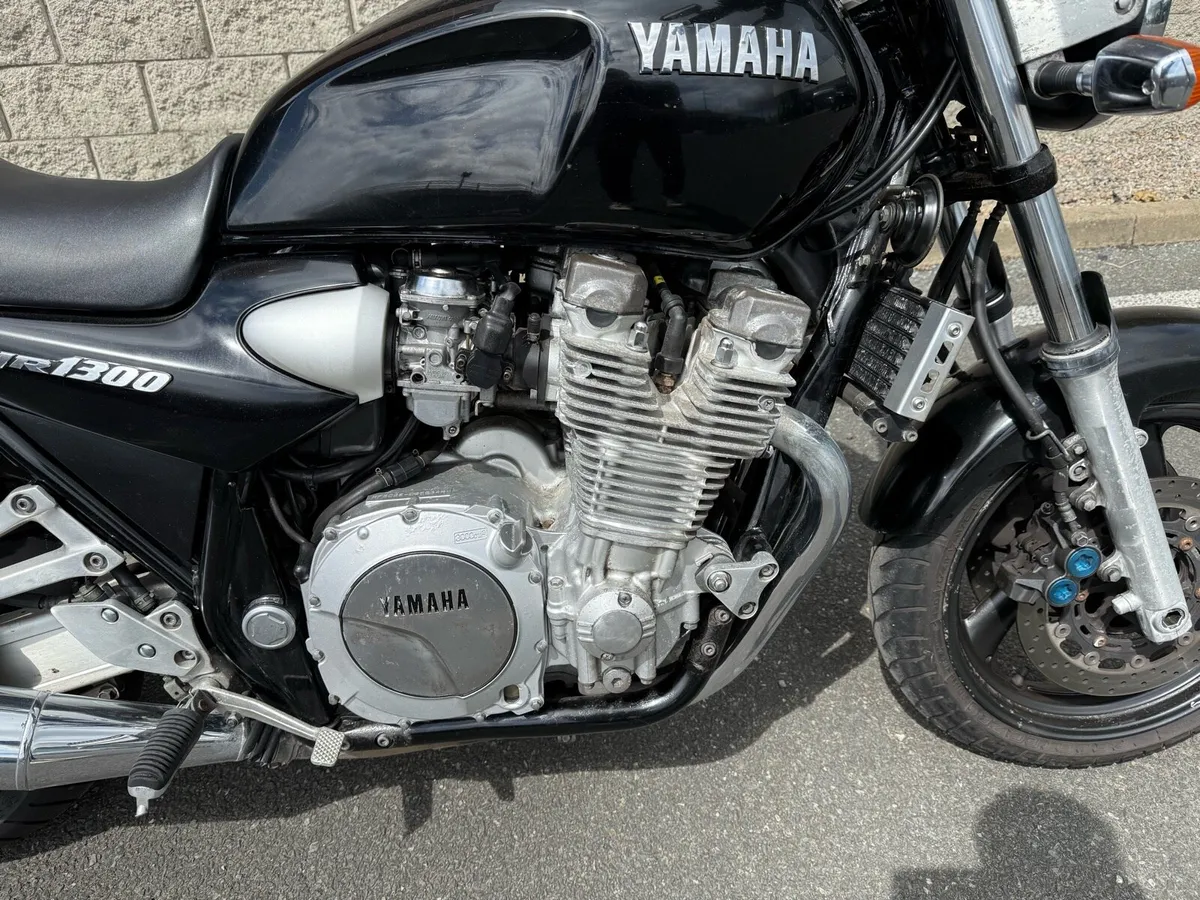 2001 Yamaha XJR 1300 - Image 2