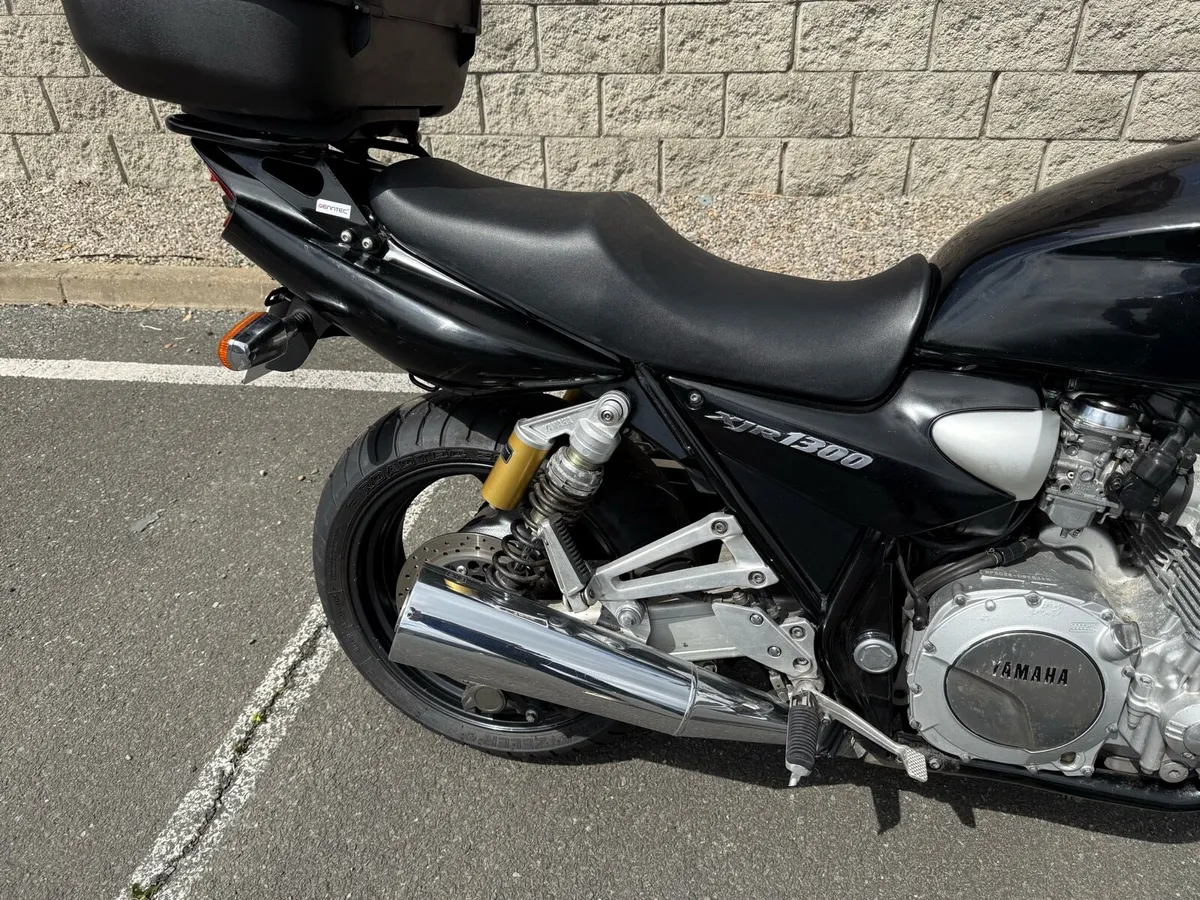2001 Yamaha XJR 1300 - Image 4