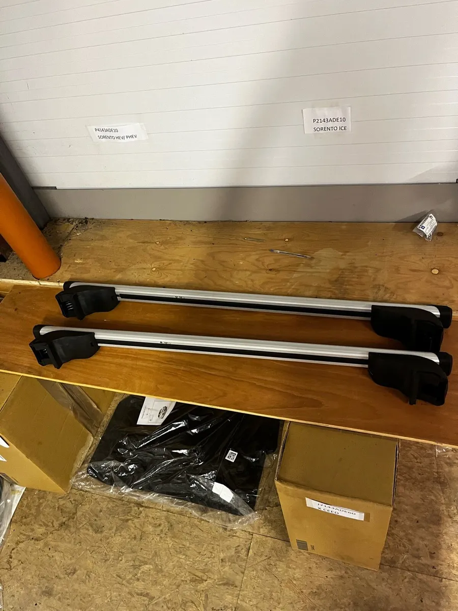 Kia sportage roof bars - Image 1