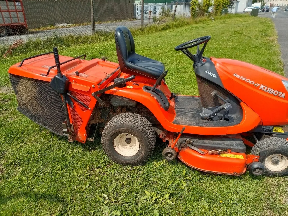 Kubota GR1600 Ride on mower - Image 2