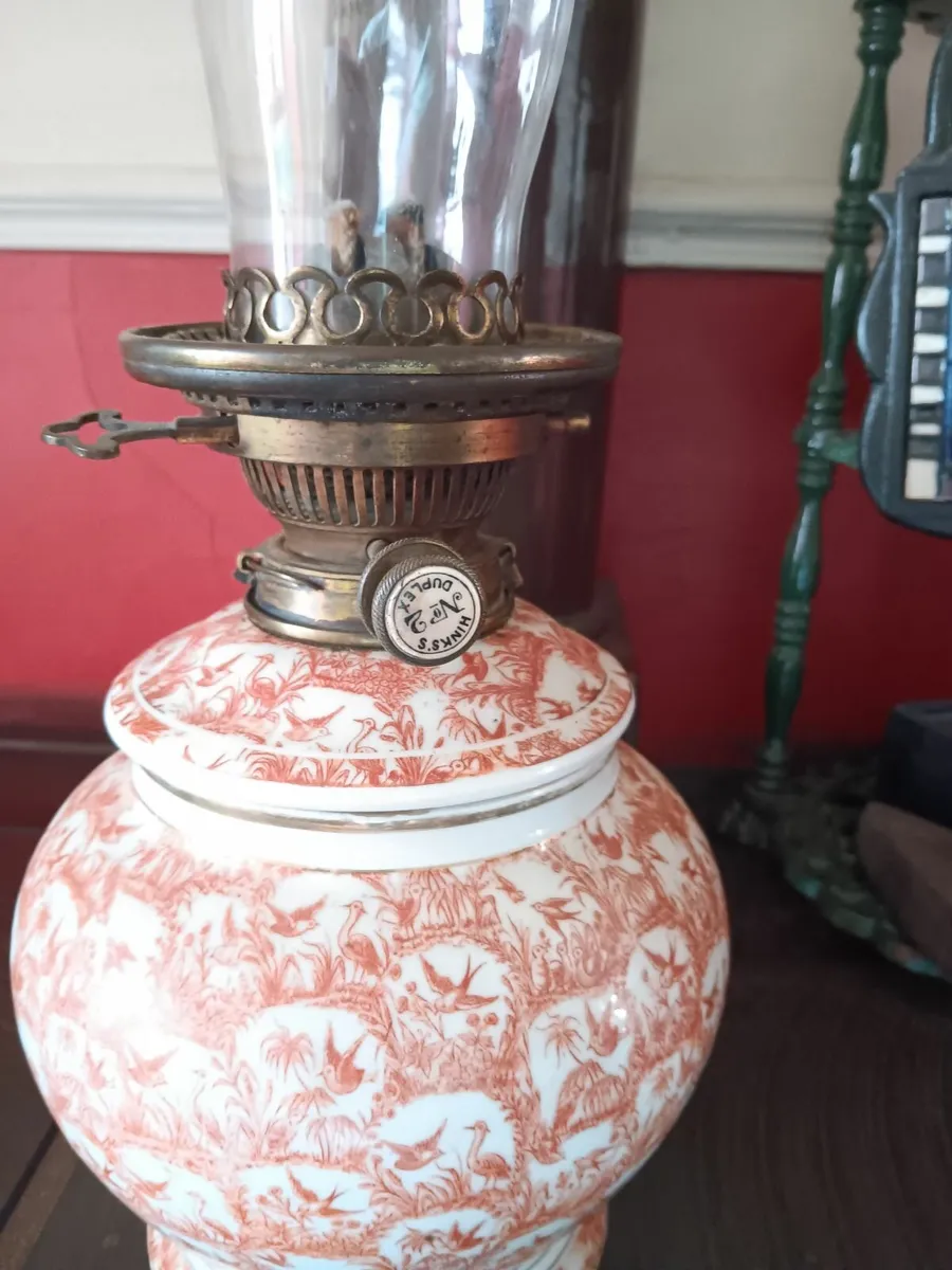 Antique oil lamp - Image 4