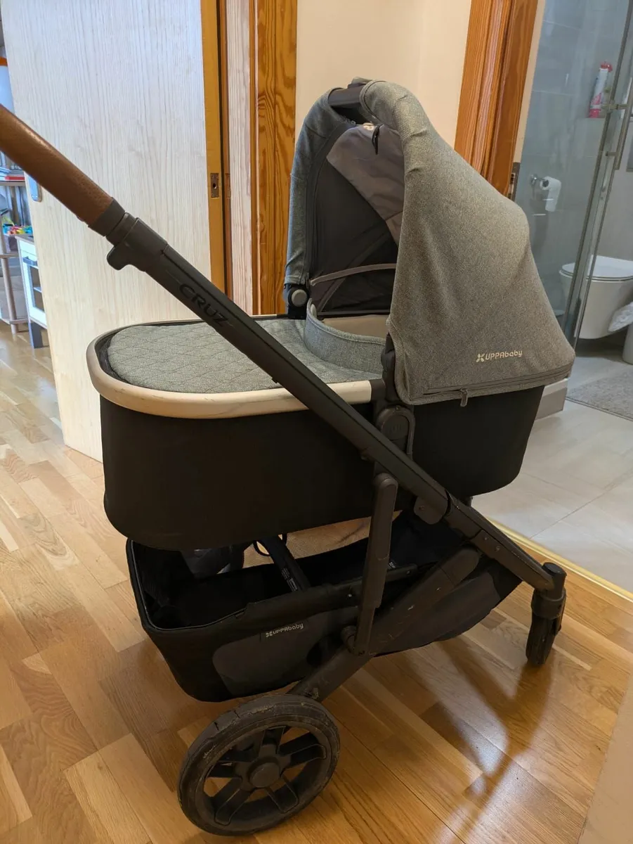 UPPAbaby Cruz - Image 1