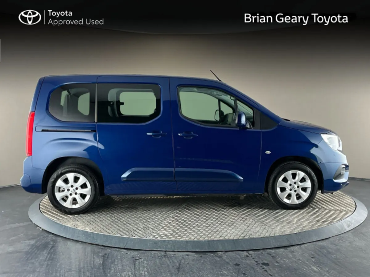 Opel Combo WHEELCHAIR LIFE 1.2 ENERGY - Image 3