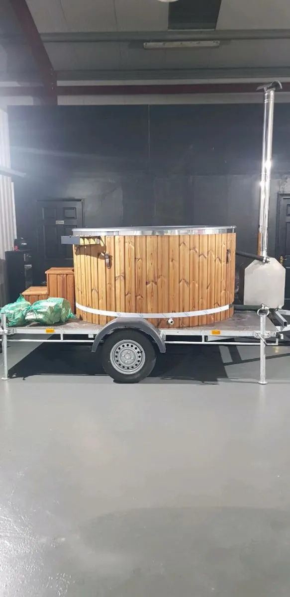Mobile Hot tub business + FB page - Image 2