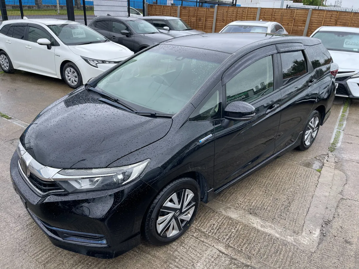 201 Honda Shuttle Hybrid 1.5 Automatic 5dr Model - Image 3