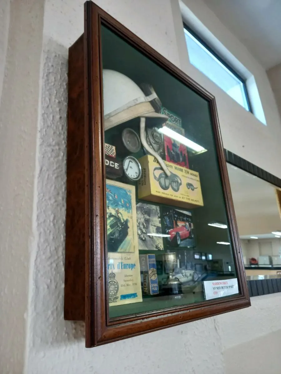 Half Price......Memorabilia display units - Image 4