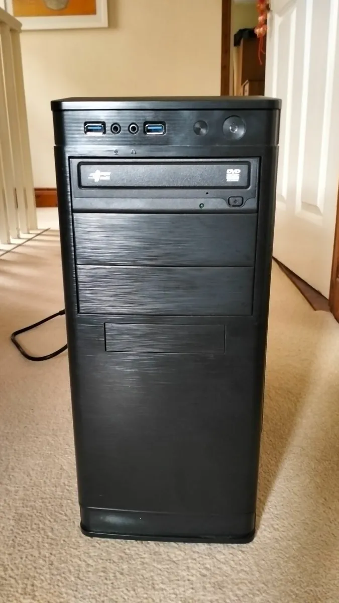 i7 Computer - Image 1