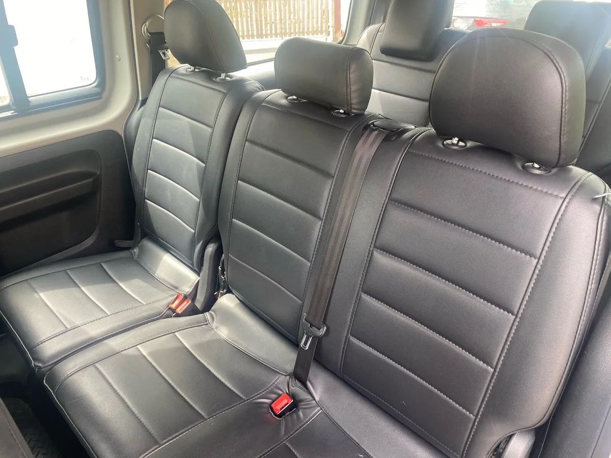 Vw caddy maxi life - Image 2
