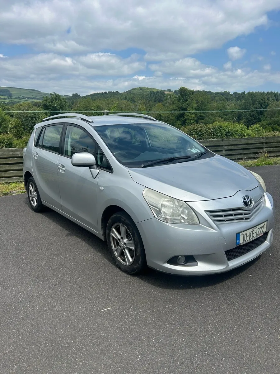 Toyota Verso 2010 2L 7str NCT0226 17 stamp history - Image 1