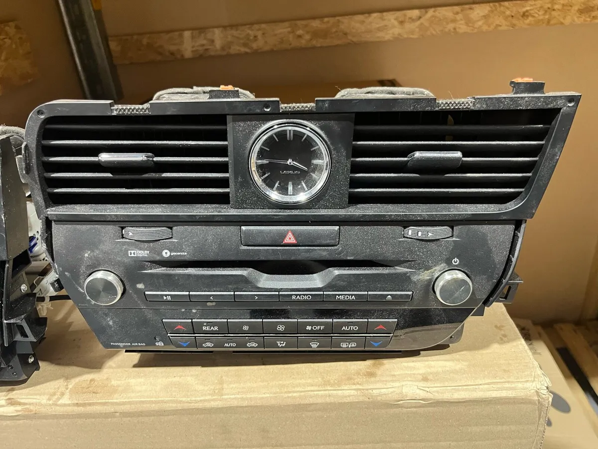 Car radio - Image 2