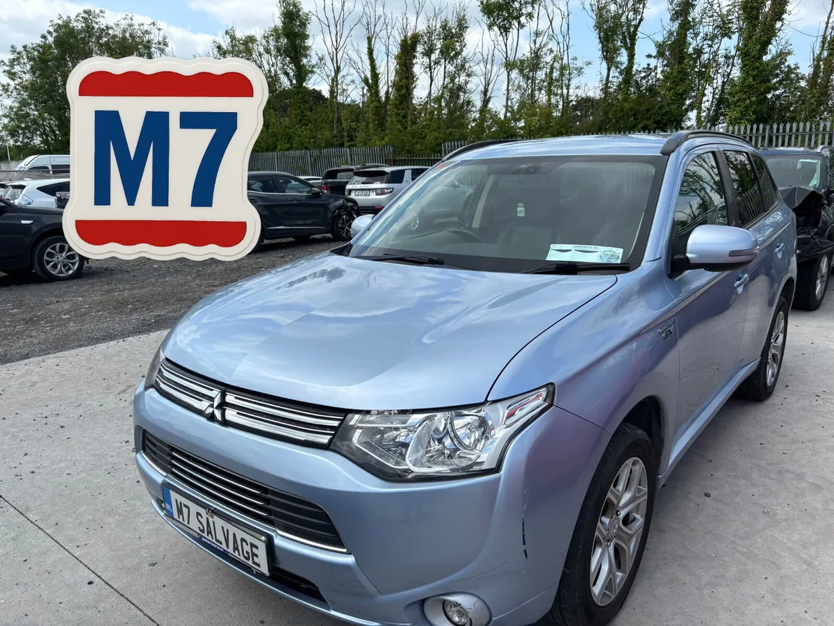 15 Outlander 2.0 GX Hybrid 120k miles Drive home - Image 1