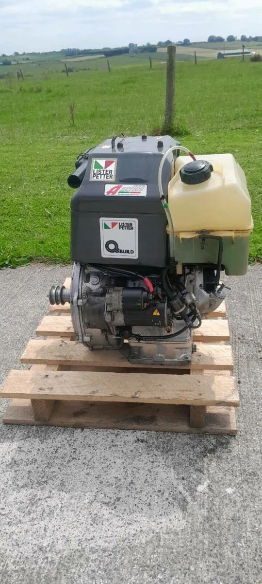 Lister diesel engine - Image 1