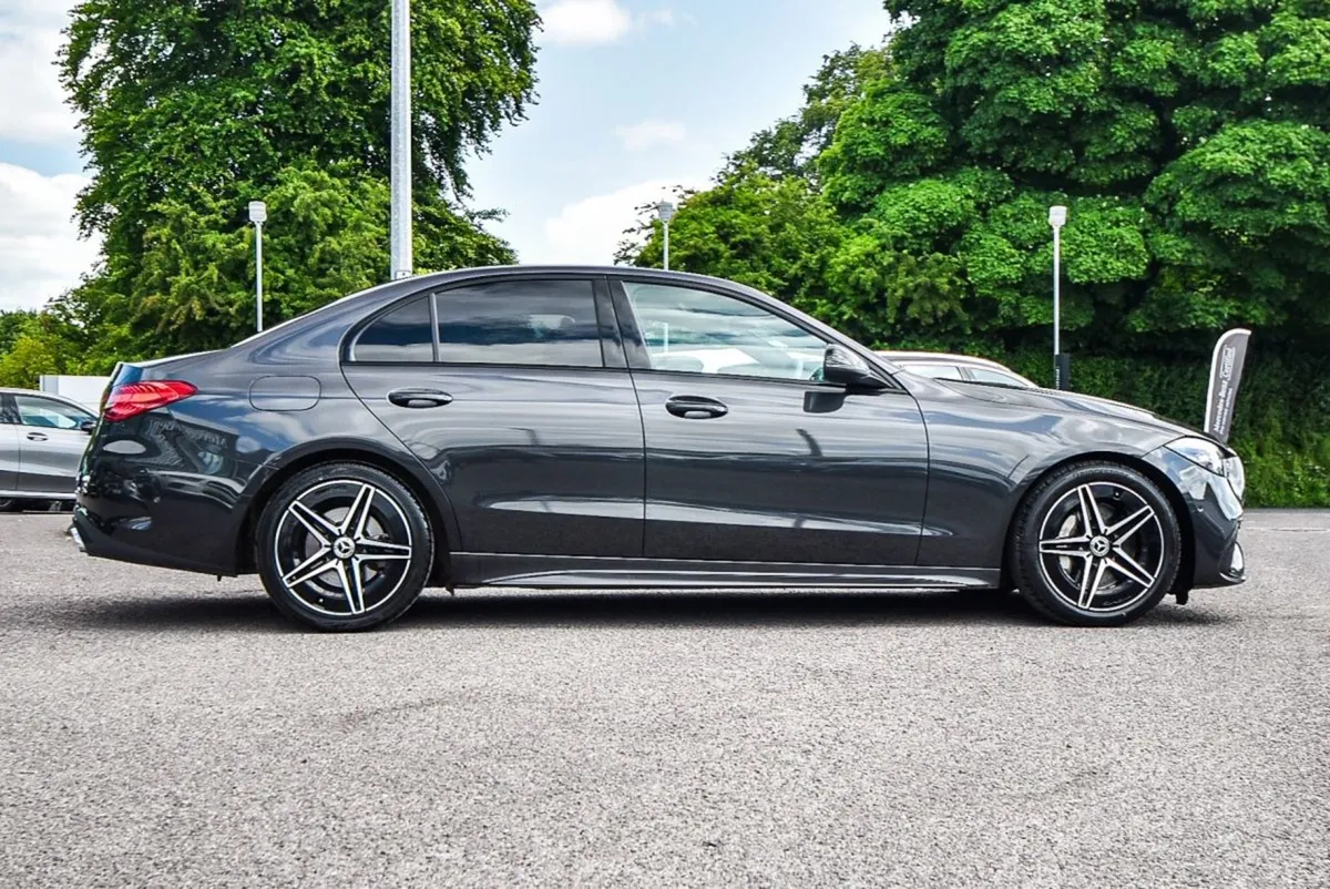 Mercedes-Benz C-Class C180 AMG Night Pack Auto - Image 3