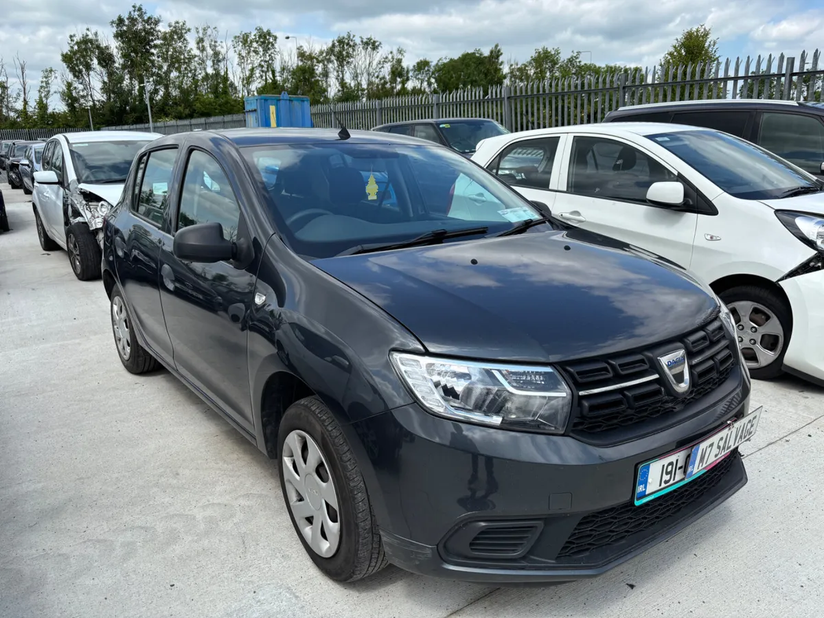 19 Sandero 1.0 Petrol NCT 3/27 90km Starting - Image 2