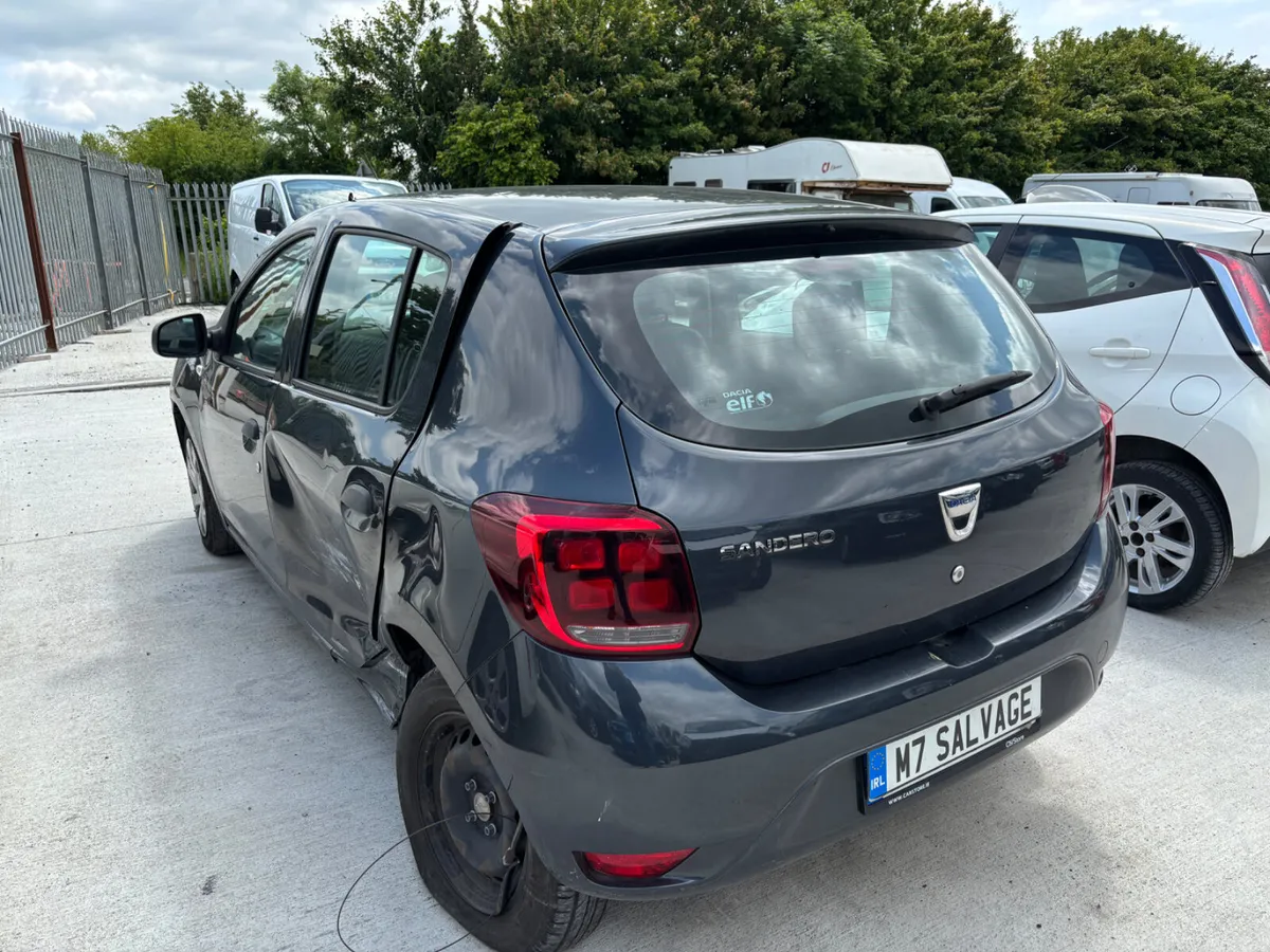 19 Sandero 1.0 Petrol NCT 3/27 90km Starting - Image 4