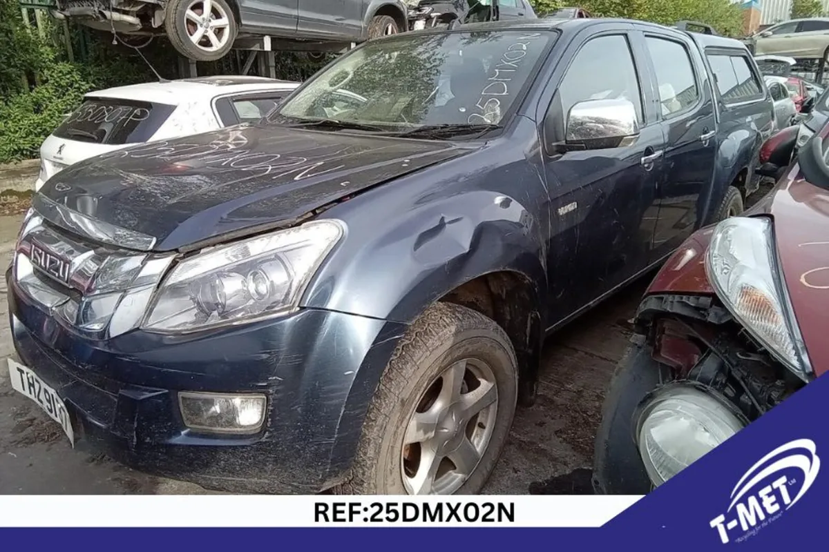 2016 ISUZU D-MAX BREAKING FOR PARTS - Image 2