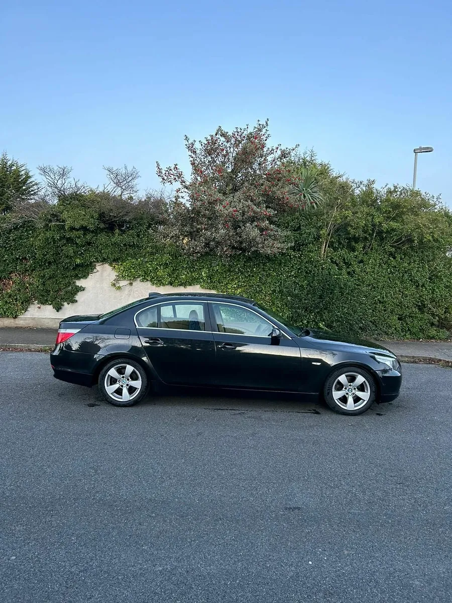 BMW 5-Series 2007 - Image 4