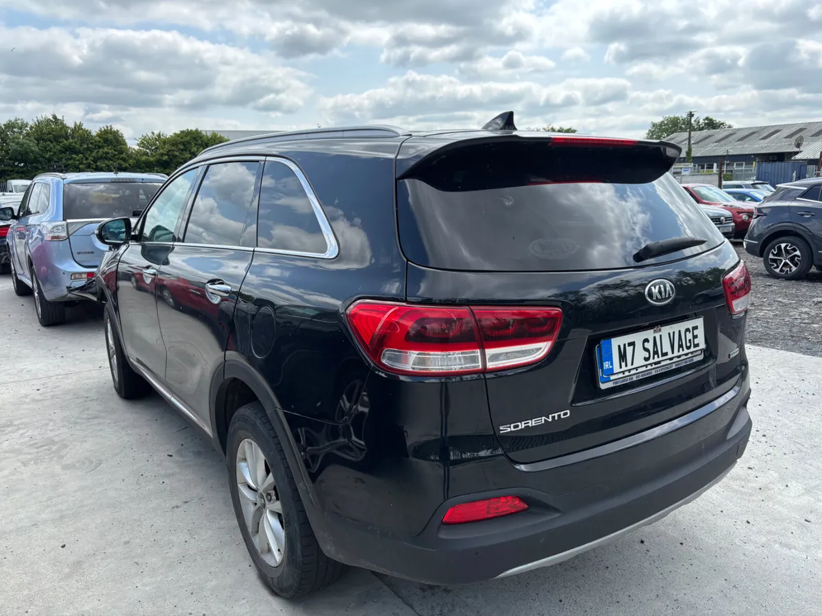 17 Soreto Platinum 2.2 Diesel 7 seats150k Starting - Image 3