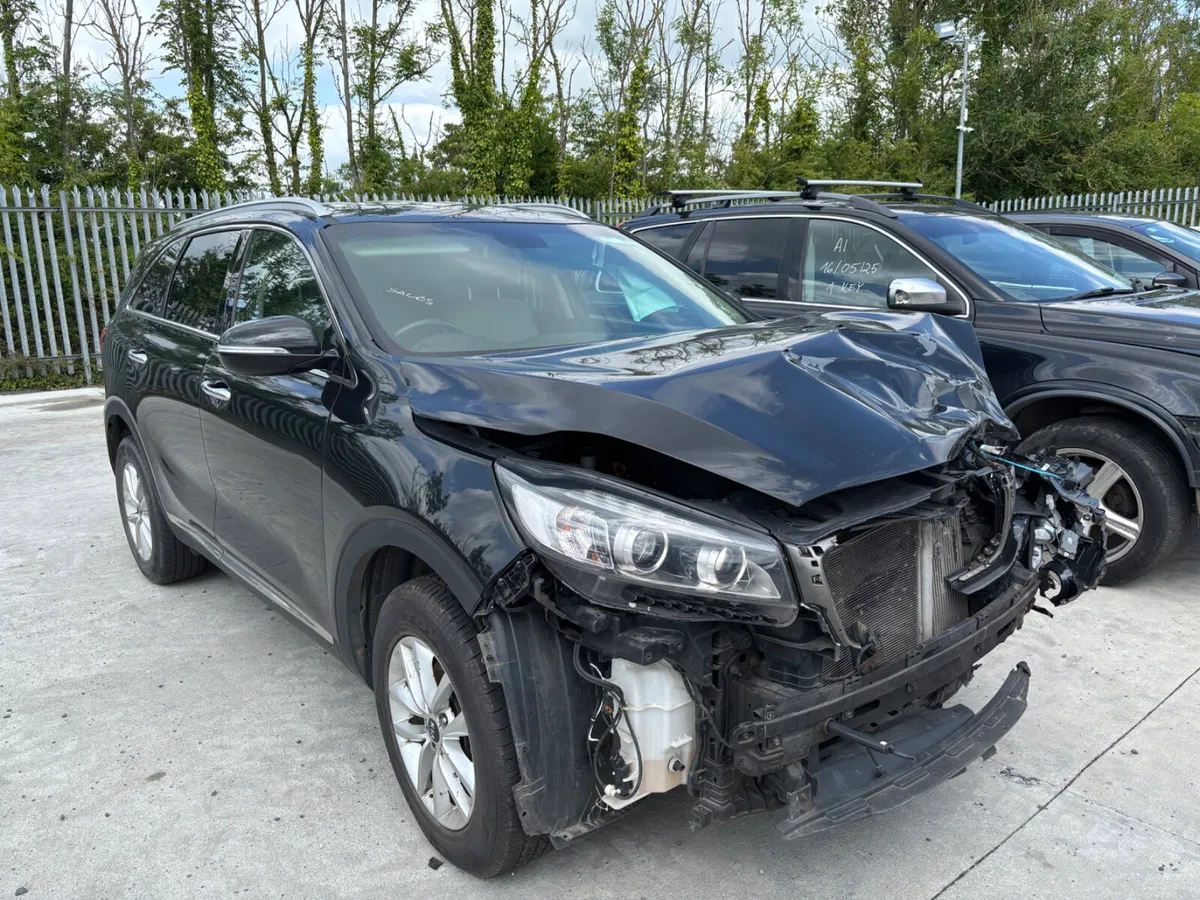 17 Soreto Platinum 2.2 Diesel 7 seats150k Starting - Image 2