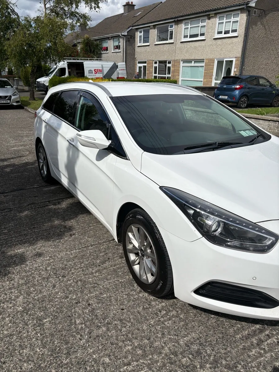 2017 Hyundai i40 - Image 2