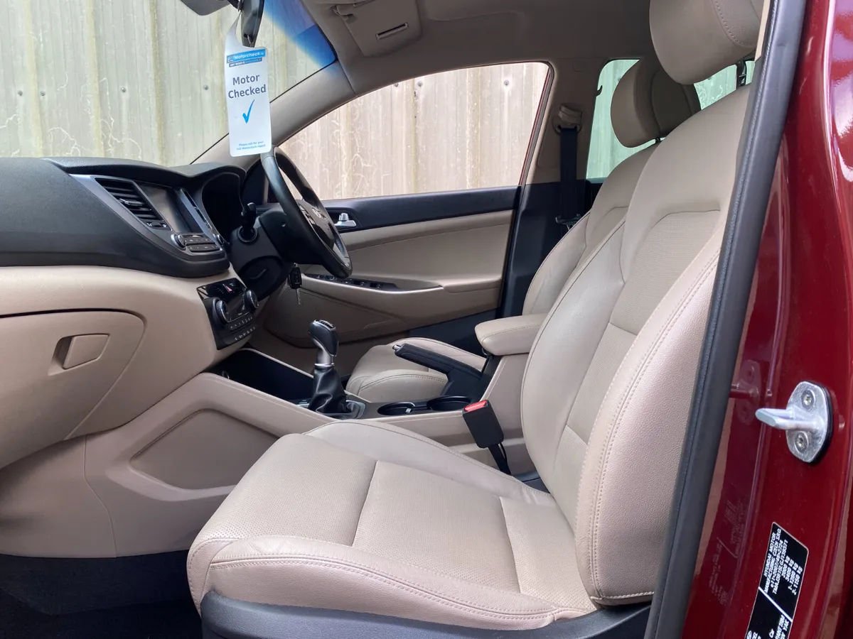 Hyundai Tucson EXECUTIVE//FINANCE AVAILABLE/// - Image 4