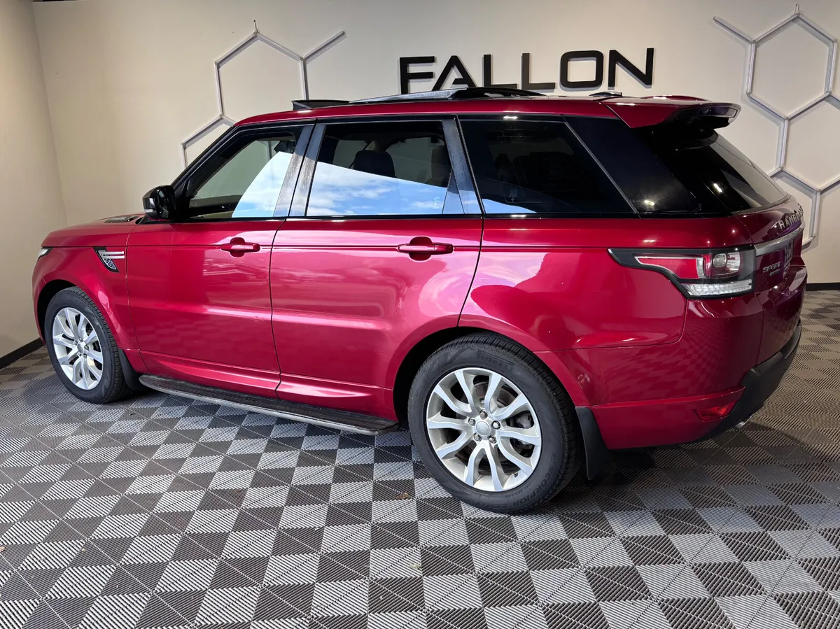 LAND ROVER RANGE ROVER SPORT LWB 3.0 TDV6 HSE - Image 3