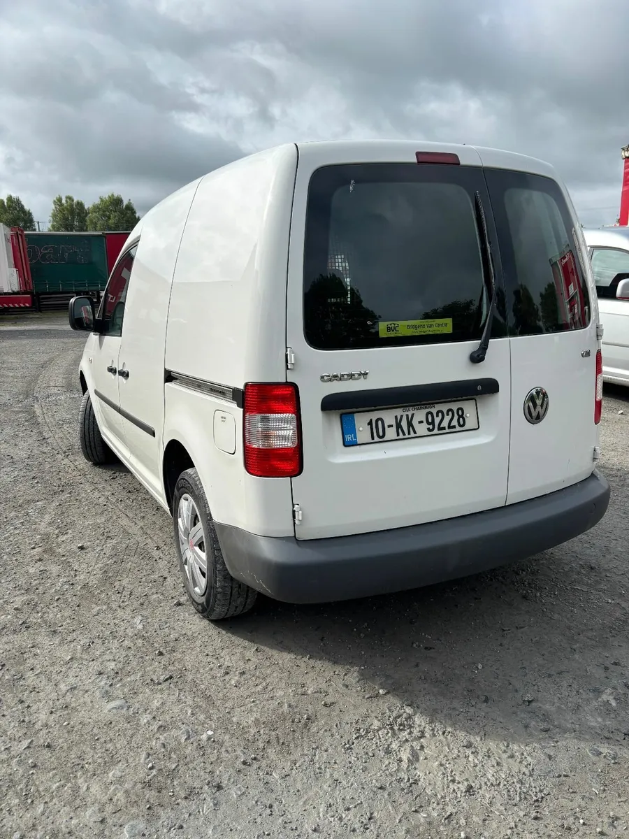 Bargain Volkswagen Caddy 2010 - Image 2