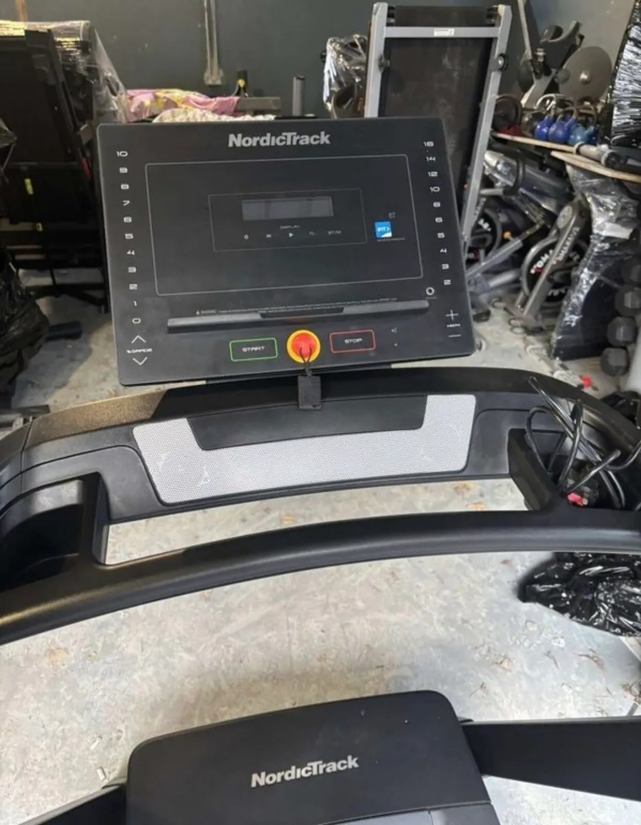 NORDICTRACK EXP 5 I TREADMILLS

BRAND NEW - Image 2