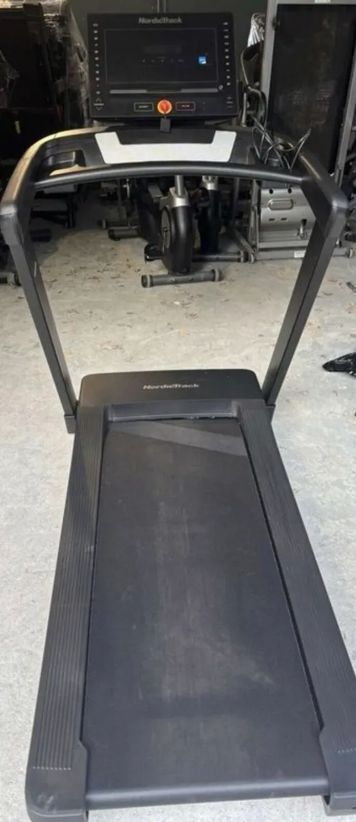 NORDICTRACK EXP 5 I TREADMILLS

BRAND NEW - Image 3