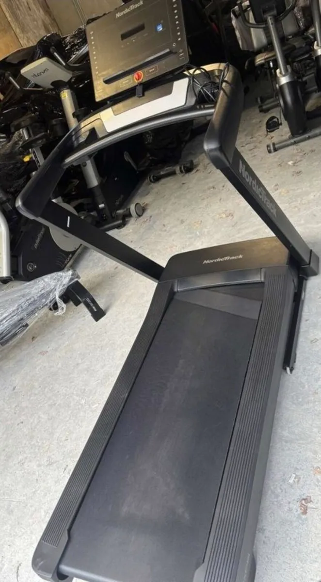 NORDICTRACK EXP 5 I TREADMILLS

BRAND NEW - Image 1