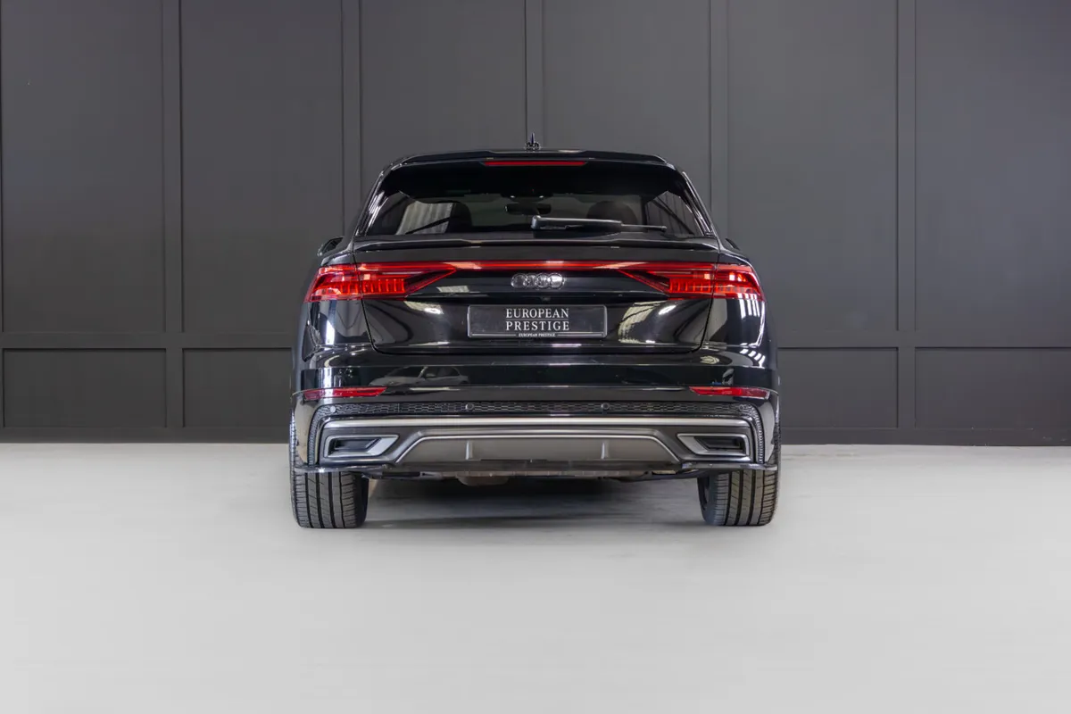 2019 Audi Q8 50TDI S-Line 2 Seat Commercial - Image 4