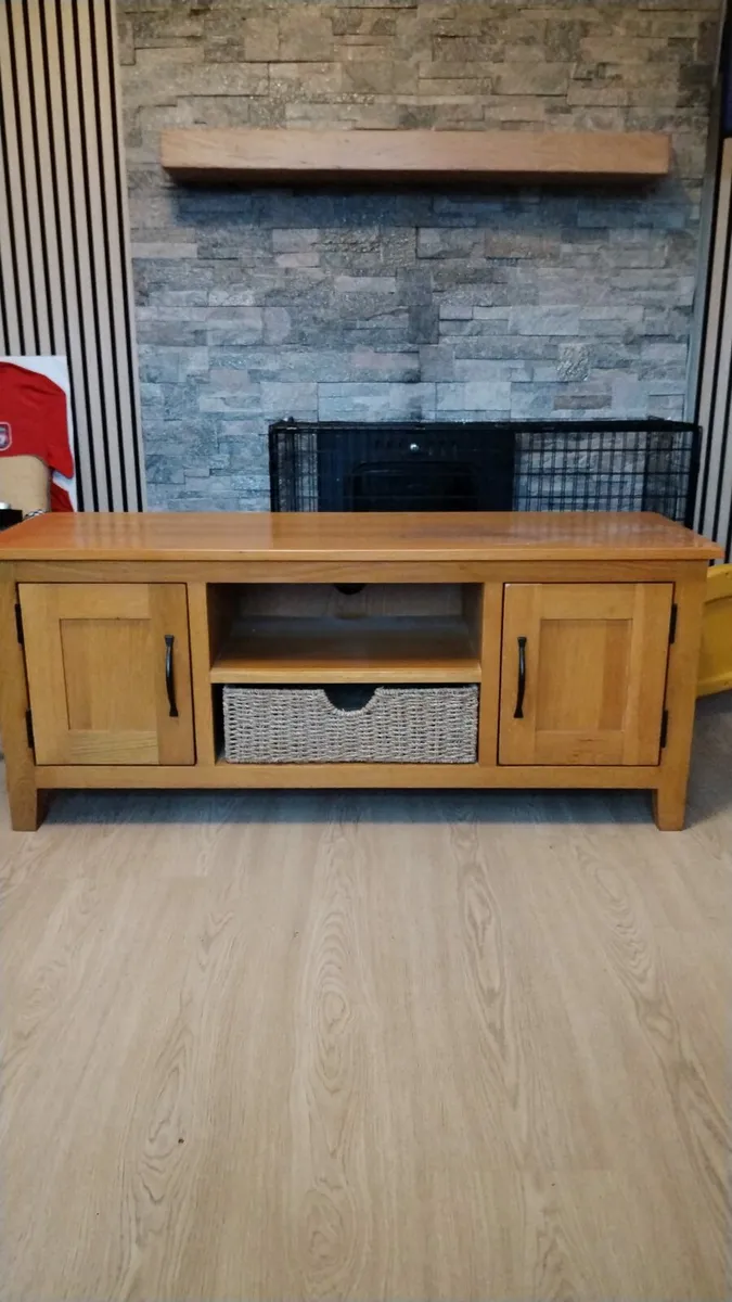 TV unit - Image 1