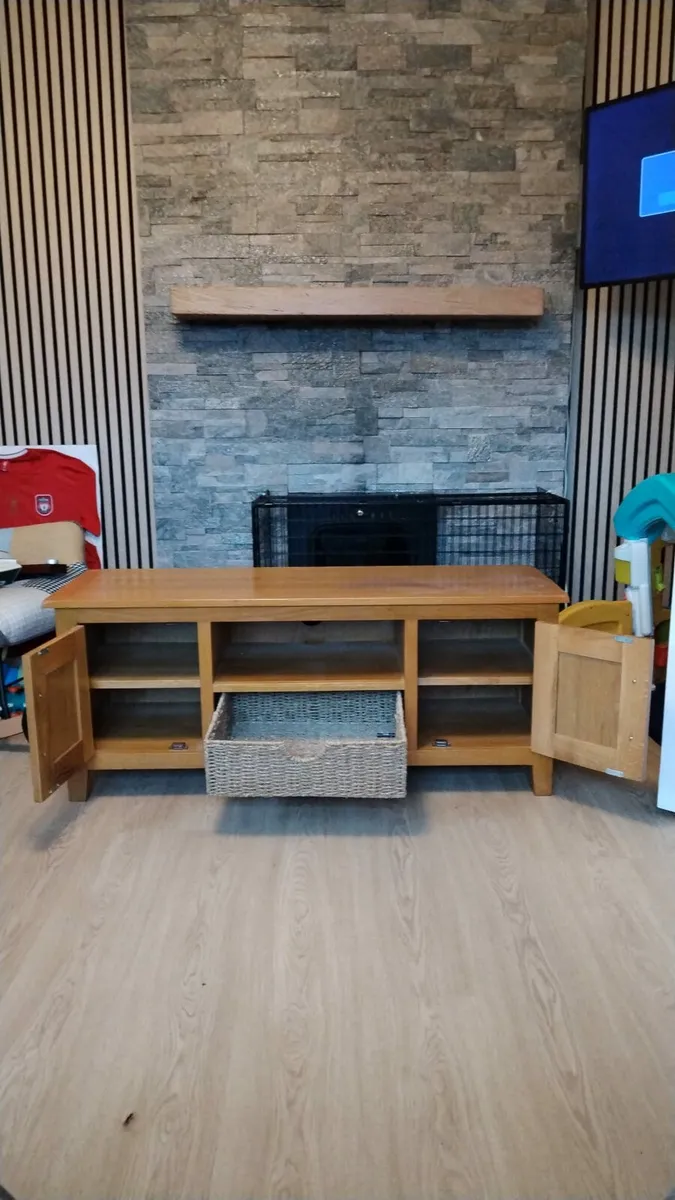 TV unit - Image 2