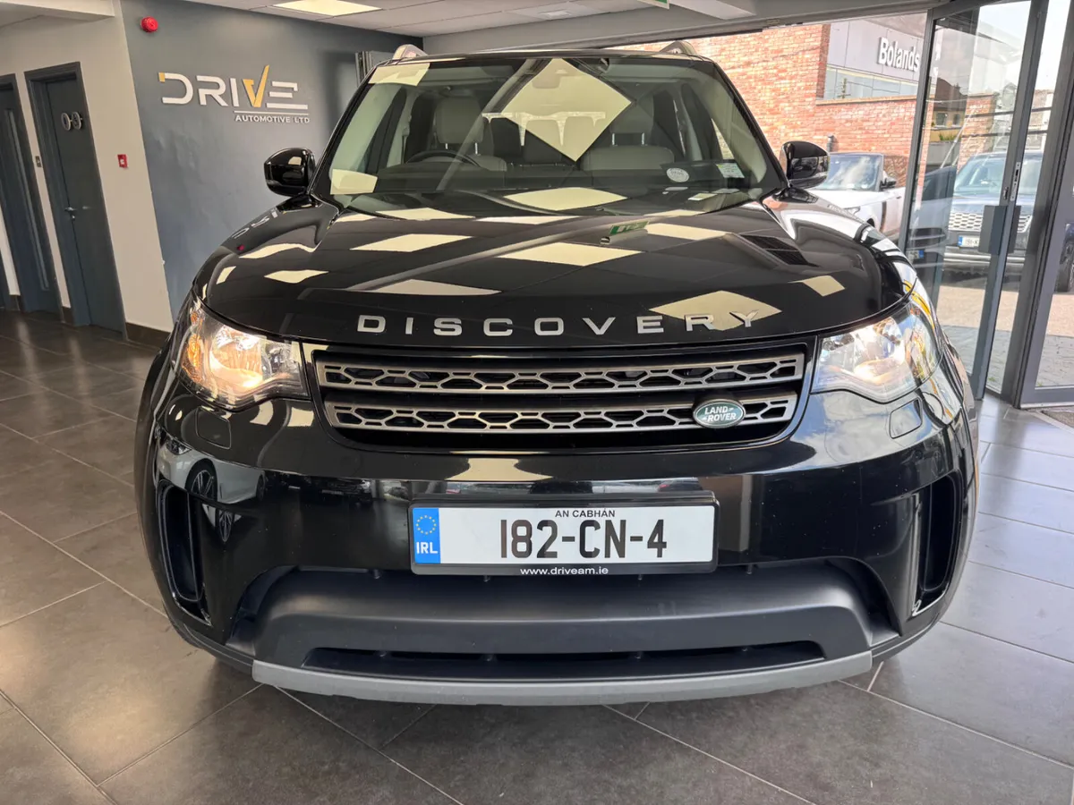 Land Rover Discovery 2018***7 Seats*** - Image 3