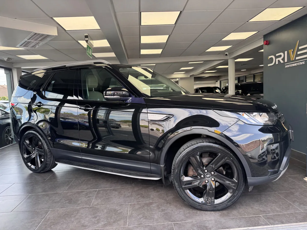 Land Rover Discovery 2018***7 Seats*** - Image 1