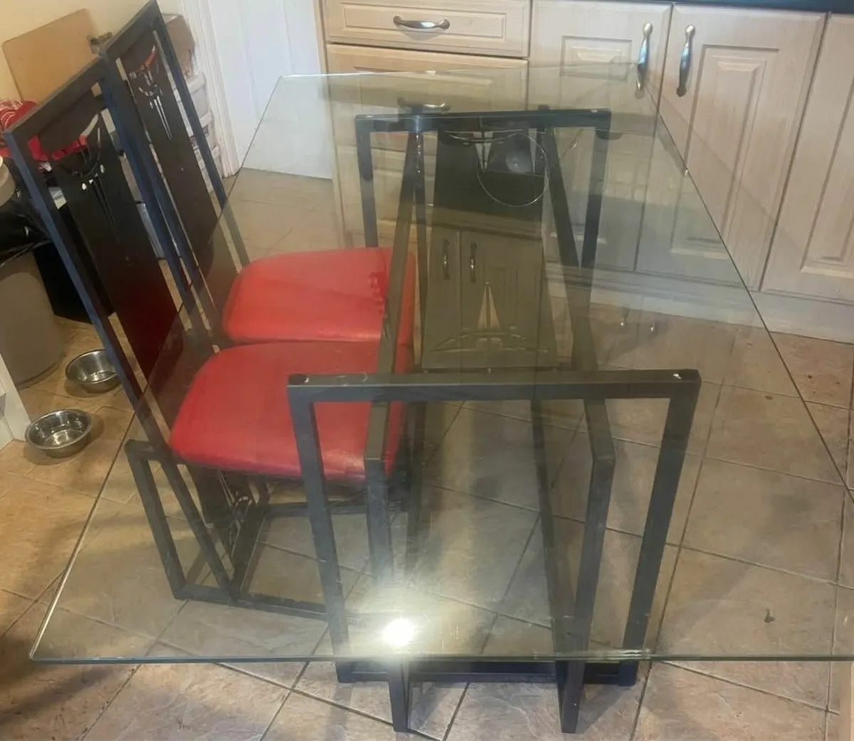Dining room table & 4 chairs - Image 1